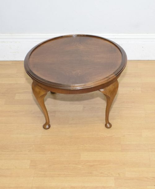 EARLY 20TH CENTURY WALNUT COFFEE TABLE - ADDITIONAL PHOTO 10