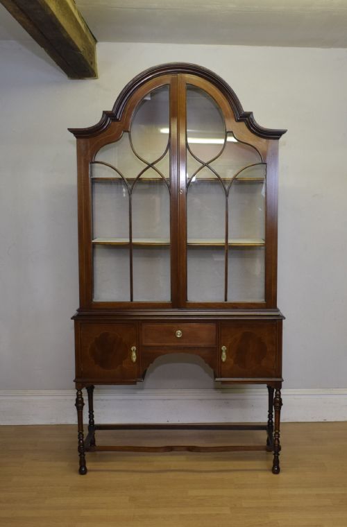 EARLY 20TH CENTURY DISPLAY CABINET - ADDITIONAL PHOTO 2
