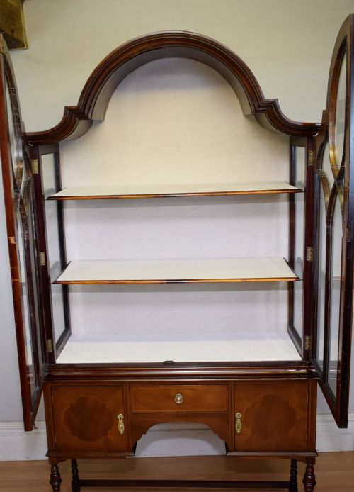 EARLY 20TH CENTURY DISPLAY CABINET - ADDITIONAL PHOTO 17