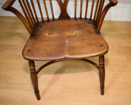 ANTIQUE WINDSOR ARM CHAIR - ADDITIONAL PHOTO 5