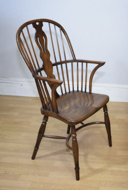 ANTIQUE WINDSOR ARM CHAIR - ADDITIONAL PHOTO 8