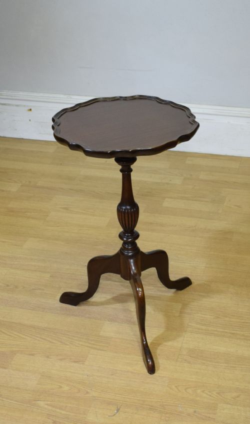 early 20th century wine table - CATEGORY: ANTIQUE TABLES - DATED 1930