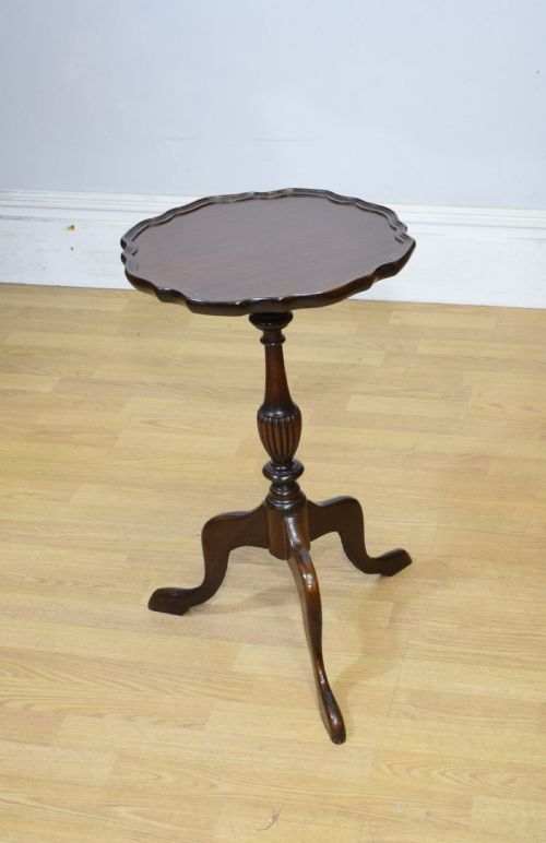 EARLY 20TH CENTURY WINE TABLE - ADDITIONAL PHOTO 1