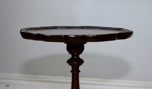 EARLY 20TH CENTURY WINE TABLE - ADDITIONAL PHOTO 3