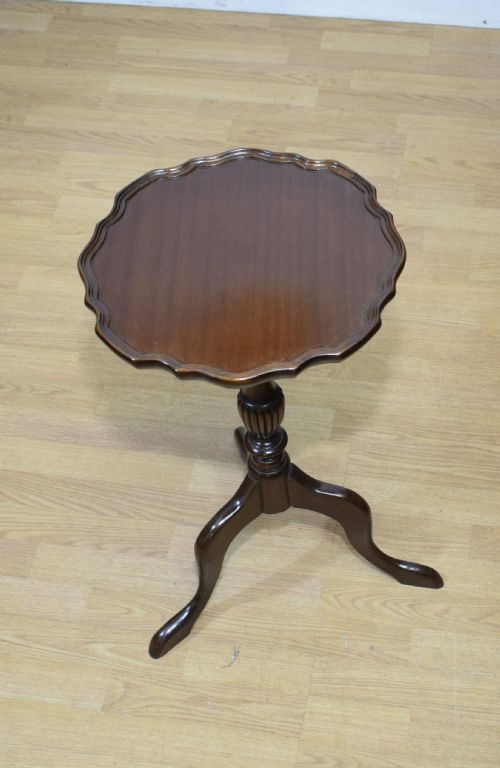 EARLY 20TH CENTURY WINE TABLE - ADDITIONAL PHOTO 5