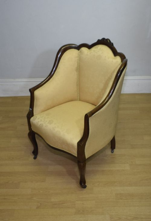 ANTIQUE VICTORIAN ARMCHAIR - ADDITIONAL PHOTO 6