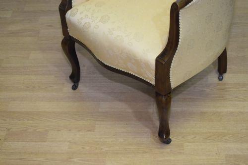 ANTIQUE VICTORIAN ARMCHAIR - ADDITIONAL PHOTO 8