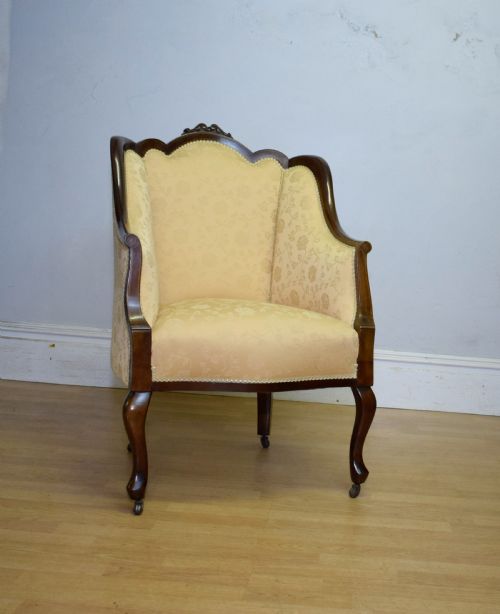ANTIQUE VICTORIAN ARMCHAIR - ADDITIONAL PHOTO 9