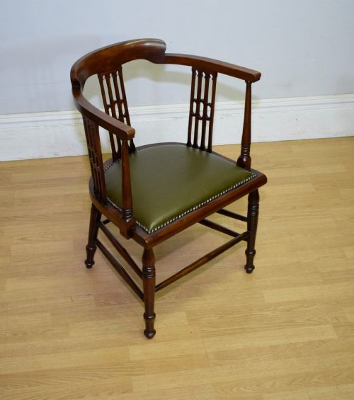 victorian tub chair - CATEGORY: ANTIQUE CHAIRS - DATED VICTORIAN
