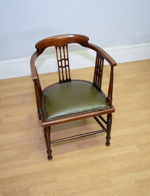 VICTORIAN TUB CHAIR - ADDITIONAL PHOTO 2