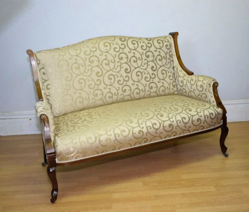 ANTIQUE VICTORIAN SETTEE - ADDITIONAL PHOTO 8