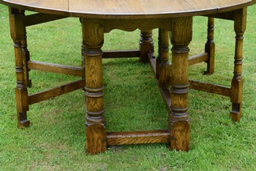 20TH CENTURY IRISH WAKE OVAL DINING TABLE 7FT - ADDITIONAL PHOTO 1