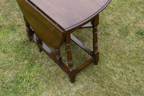 EARLY 20TH CENTURY OAK DINING TABLE - ADDITIONAL PHOTO 19