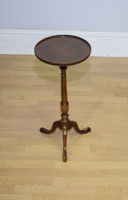TRIPOD TABLE WINE TABLE - ADDITIONAL PHOTO 10