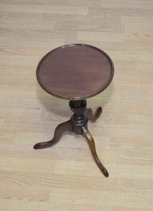 EARLY 20TH CENTURY WINE TABLE - ADDITIONAL PHOTO 9