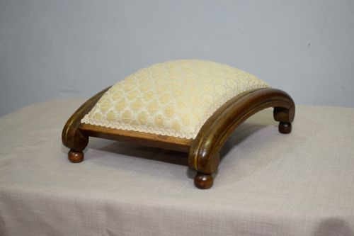 VICTORIAN WALNUT FOOT STOOL - ADDITIONAL PHOTO 5