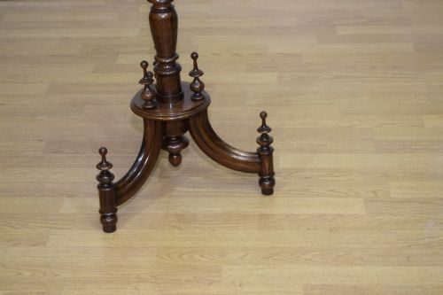 EARLY 20TH CENTURY OAK TRIPOD TABLE - ADDITIONAL PHOTO 7