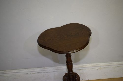 EARLY 20TH CENTURY OAK TRIPOD TABLE - ADDITIONAL PHOTO 16