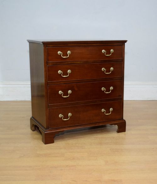 19TH CENTURY MAHOGANY BACHELORS CHEST OF DRAWERS - ADDITIONAL PHOTO 3