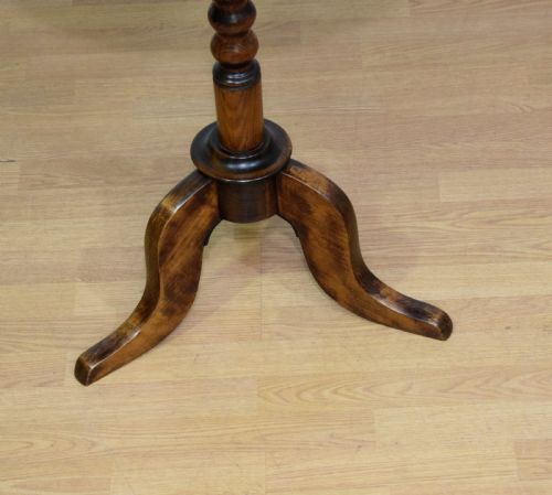 VICTORIAN WALNUT TRIPOD TABLE - ADDITIONAL PHOTO 6