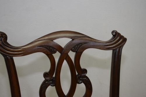 EARLY 20TH CENTURY CHIPPENDALE COUCH - ADDITIONAL PHOTO 8