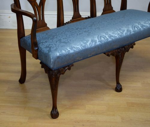 EARLY 20TH CENTURY CHIPPENDALE COUCH - ADDITIONAL PHOTO 11