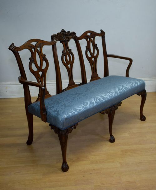 EARLY 20TH CENTURY CHIPPENDALE COUCH - ADDITIONAL PHOTO 12
