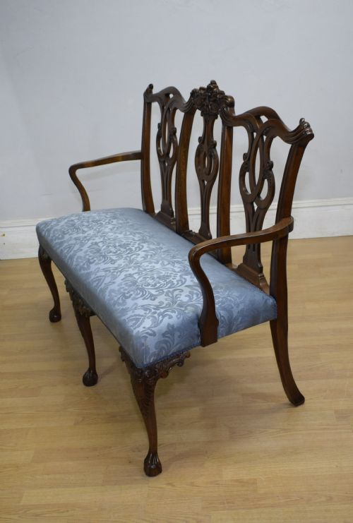 EARLY 20TH CENTURY CHIPPENDALE COUCH - ADDITIONAL PHOTO 16