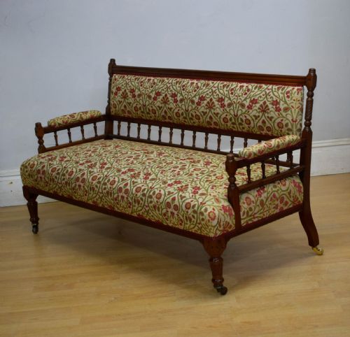 LATE VICTORIAN WALNUT COUCH - ADDITIONAL PHOTO 2