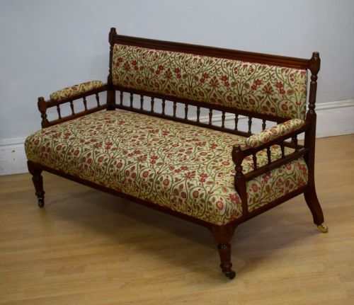 LATE VICTORIAN WALNUT COUCH - ADDITIONAL PHOTO 6