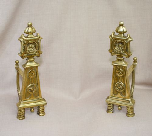 PAIR OF EARLY 20TH CENTURY FIRE DOGS - ADDITIONAL PHOTO 3