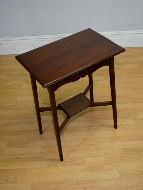 arts crafts occasional table - CATEGORY: ANTIQUE TABLES - DATED 1900