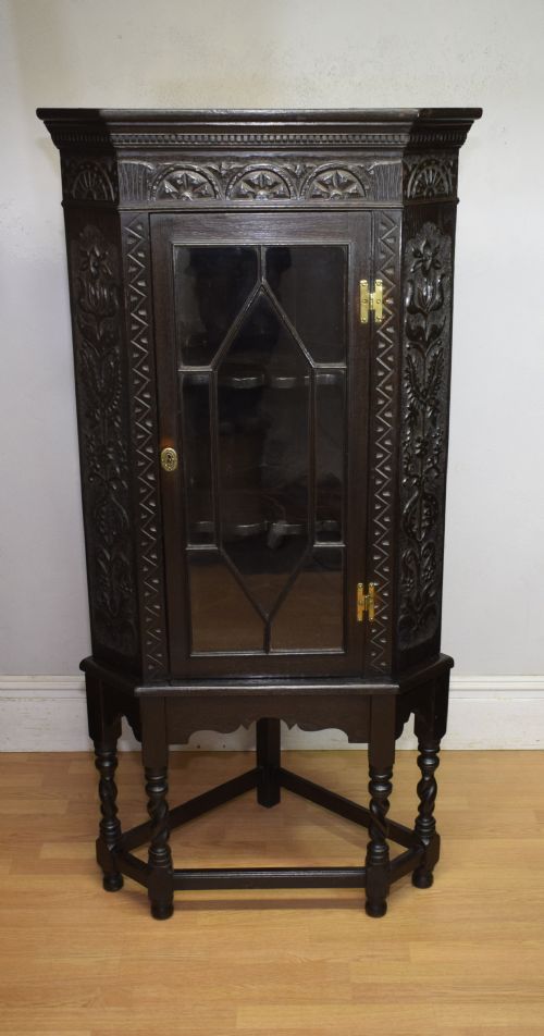 JACOBEAN OAK DISPLAY CABINET - ADDITIONAL PHOTO 2