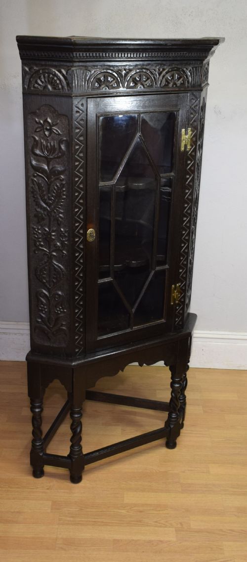 JACOBEAN OAK DISPLAY CABINET - ADDITIONAL PHOTO 9