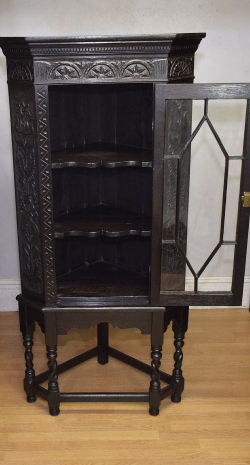 JACOBEAN OAK DISPLAY CABINET - ADDITIONAL PHOTO 13
