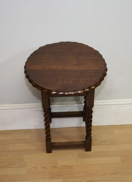 EARLY 20TH CENTURY OAK OCCASIONAL TABLE - ADDITIONAL PHOTO 10