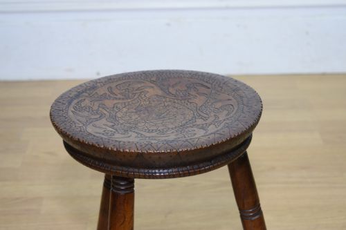 MILKING STOOL FOLK ART - ADDITIONAL PHOTO 2