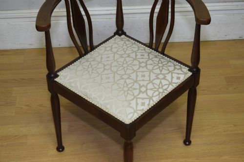 EDWARDIAN INLAID MAHOGANY CORNER CHAIR - ADDITIONAL PHOTO 6