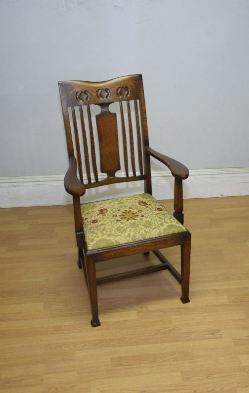 ARTS AND CRAFTS OAK ARMCHAIR - ADDITIONAL PHOTO 3