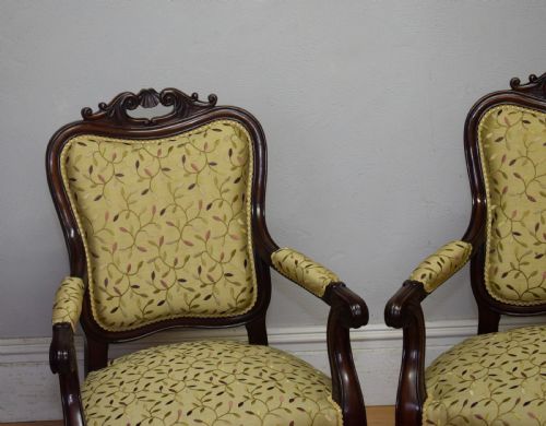 PAIR OF 19TH CENTURY FRENCH ARMCHAIRS - ADDITIONAL PHOTO 4