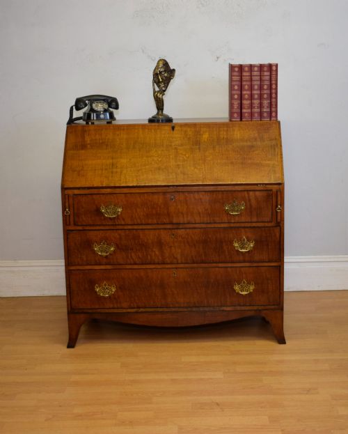 antique georgian period oak bureau - CATEGORY: ANTIQUE BUREAU - DATED GEORGIAN