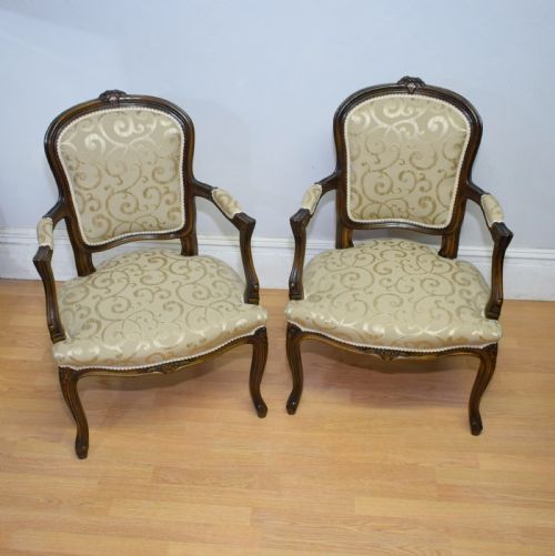 early 20th century pair of french armchairs - CATEGORY: ANTIQUE CHAIRS - DATED 1920