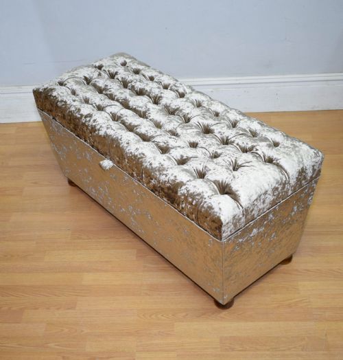 DEEP BUTTONED UPHOLSTERED OTTOMAN - ADDITIONAL PHOTO 14