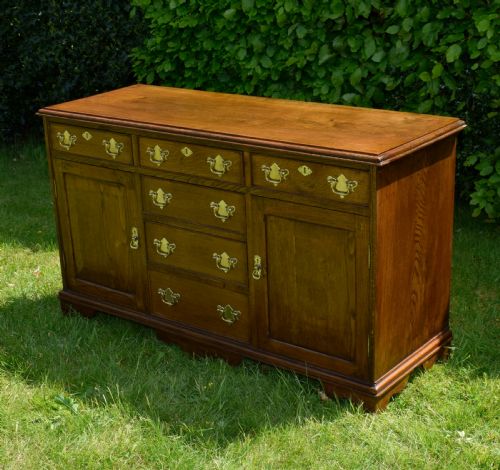 early 20th century georgian oak dresser base - CATEGORY: ANTIQUE SIDEBOARDS - DATED 1920