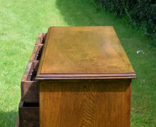 EARLY 20TH CENTURY GEORGIAN OAK DRESSER BASE - ADDITIONAL PHOTO 12