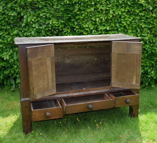 ANTIQUE 17TH CENTURY OAK COURT CUPBOARD - ADDITIONAL PHOTO 9