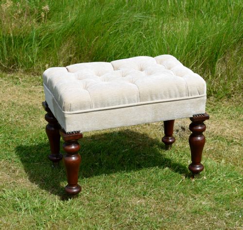 VICTORIAN DEEP BUTTONED STOOL ON CASTORS - ADDITIONAL PHOTO 3
