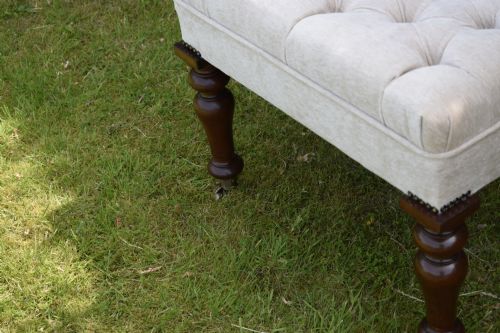 VICTORIAN DEEP BUTTONED STOOL ON CASTORS - ADDITIONAL PHOTO 8