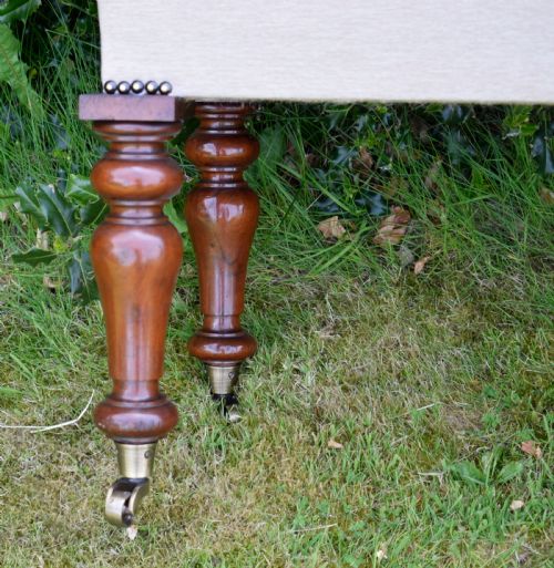 VICTORIAN DEEP BUTTONED STOOL ON CASTORS - ADDITIONAL PHOTO 13