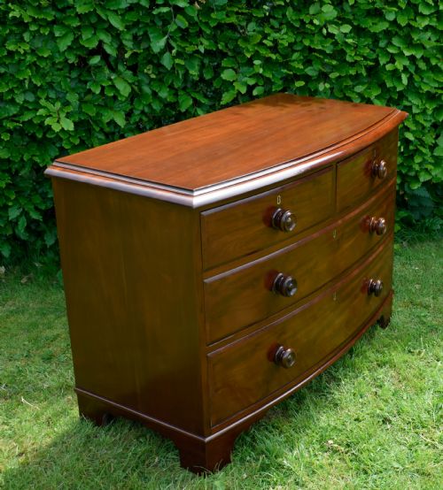 VICTORIAN BOW FRONTED CHEST OF DRAWERS - ADDITIONAL PHOTO 10